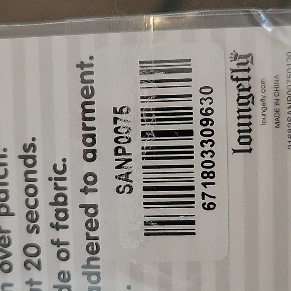 Red Iron on patch 1in×2 in - Picture 3 of 3